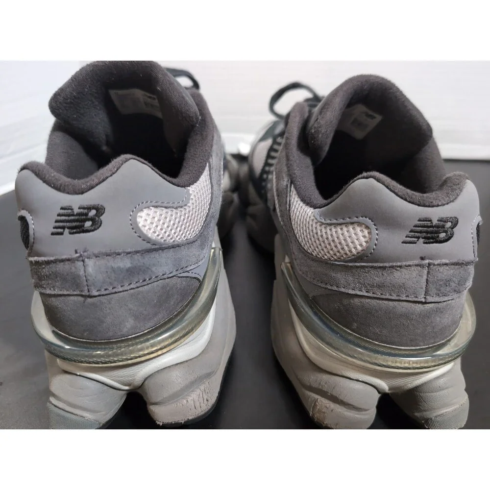 NEW BALANCE 9060 BLACK GRAY ATHLETIC RUNNING TRAINING SNEAKERS MENS SIZE 9.5 GUC